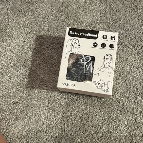 Music head band. - Picture 1 of 2